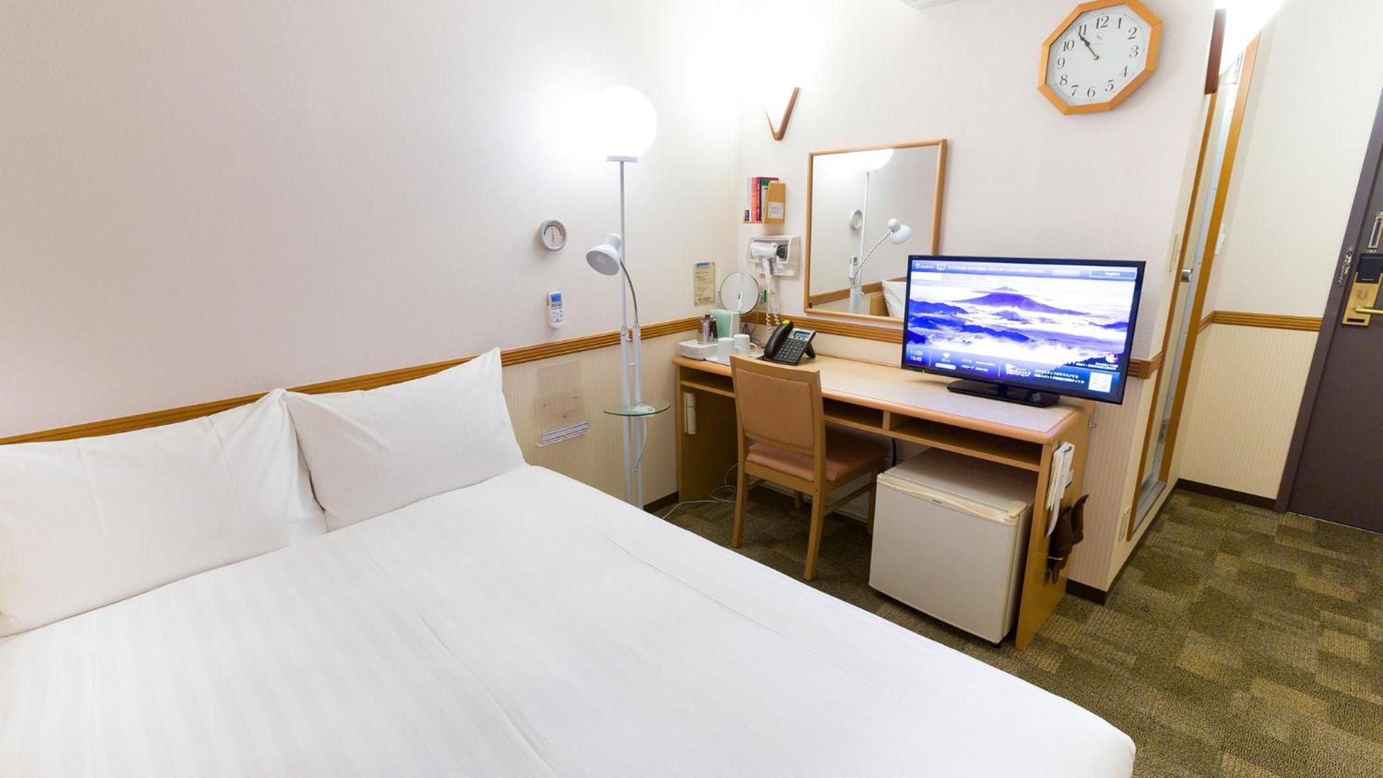 Toyoko Inn Shin-Yatsushiro Ekimae Pokoj fotografie